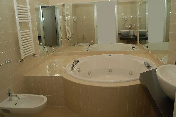 Motel Grand Park 4*