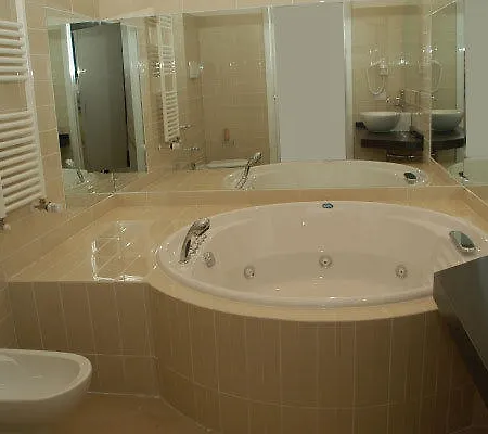 Motel Grand Park 4*